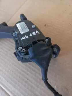 Gaspedaal OEM 7H1721503D voor VW T5 2.5 TDI