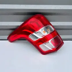 Conjunto de lámpara trasera Mitsubishi L200 OE 8330A945