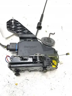 VW T5 Sidodörrlås 7H0843653CD