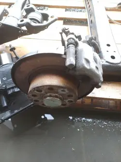 Poutre d'essieu arrière Skoda OE R3R3ED pour Octavia III Break
