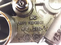 A4711800801 Pompe à huile moteur Mercedes-Benz - Occasion