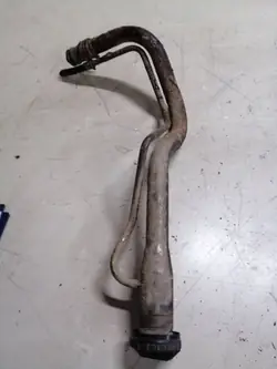 Tuyau de remplissage carburant OEM XRA3261 Honda CR-V I 95-01