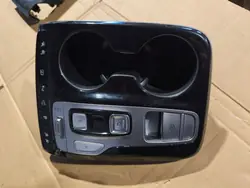 Hyundai Tucson IV Tunnelipaneeli OEM 83350-N7600