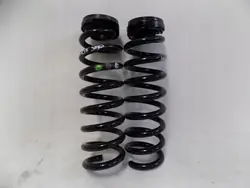 Molas suspensão traseira OEM QHU1160 para W205 Classe C