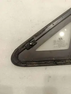 Käytetty vasen etulasi OEM DOT481M232AS2 Hyundai