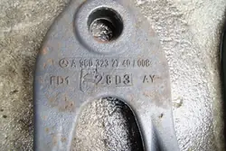 Support de ressort OEM A 9603232740 pour Mercedes Actros