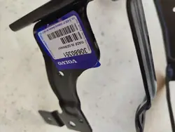 Soporte de Bomba de Dirección OEM 30680351 para Volvo