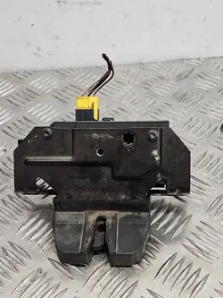 Opel OE 13185566 baklucka lås