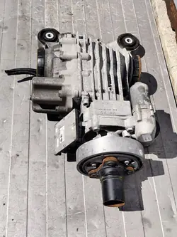 AUDI Q3 II 83A Bakre Differential 0CQ525010T