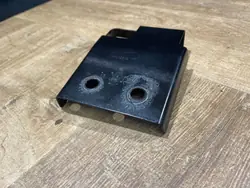 Support d'aile gauche OEM HK83-16A143-AB Jaguar