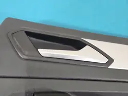 OEM IMPRK1553137 Höger Bakdörrsbeklädnad VW Tiguan II