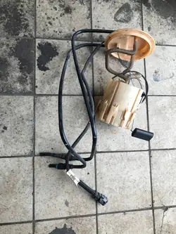 OPEL ZAFIRA B 1.7 CDTI Polttoainepumppu Kelluva 13227915