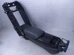 Hintere Armlehne OEM 4H0885075L für Audi A8 S8 D4