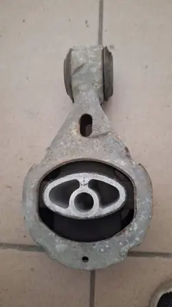 Supporto motore Renault Scenic III