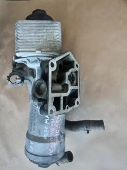 Öljynsuodattimen Perusta Audi VW 2.0 TDI 045115389J