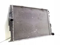 Käytetty BMW OE vesijäähdytin OEM 752193102