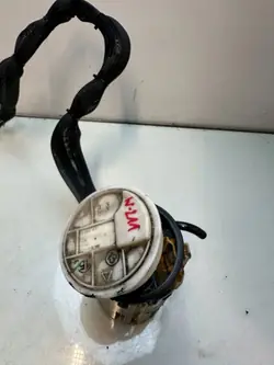 Bomba de combustível Mercedes-Benz 2114701694