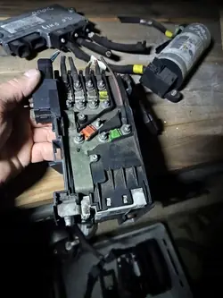 Klema pirotechniczna Peugeot 308