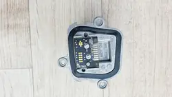 Módulo de controle de faróis dianteiros Opel Astra L 12690020110