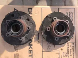 Moyeu Land Rover Discovery 1 94-98 OEM HRC1924
