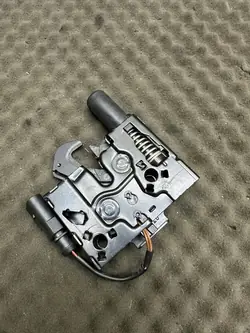 3V0823509B Motorhuv Lås Skoda Superb III