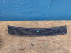 Grille avant Suzuki Swift MK6 OEM 71742-63J00