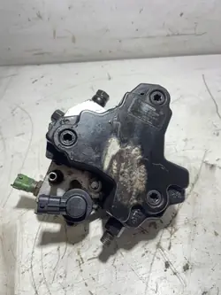 Pompe à carburant haute pression OEM 0445010111 Volvo V70
