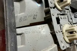 Linker achterlamp MERCEDES-BENZ E (W210) A2108205364