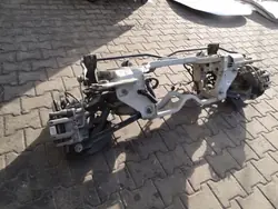 OEM 9840065780 Bakaxelbalk för Peugeot 3008