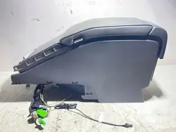 Volvo V70 konsoli käsinoja OEM 39805350