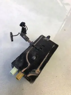 BMW OEM 684026903 Antennförstärkare - Begagnad