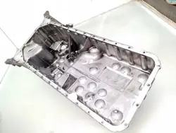 Cárter de aceite Mercedes-Benz OEM R6470140502 - Usado