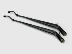 Braços limpa-para-brisas dianteiros OEM 11GM265A Cadillac