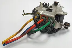 Federbeinverteiler OEM 7L0616251 für Porsche Cayenne