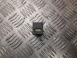 Dispositivo USB Toyota Yaris OEM FXP0 2022