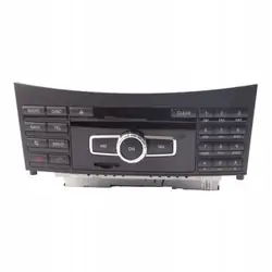 Mercedes Radionäyttö OEM A2129007225 Käytetty