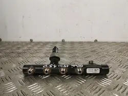 Nissan Qashqai bränsleledning OEM 175213876R - Begagnad