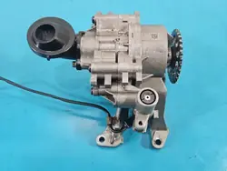 Pompe à huile d'occasion OEM G4D3-6L079-F Land Rover