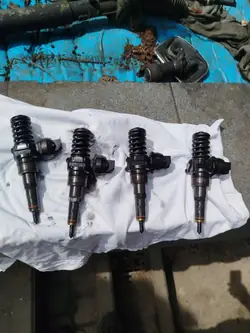 Einspritzdüse OEM 038130073AG für VW Golf V 1.9 TDI