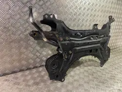 UTO40923 Vorderer Hilfsrahmen Lexus NX 2020 - Gebraucht