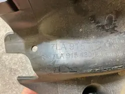 Begagnade VW karossdelar OEM 7LA915437