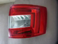 Luz trasera LED derecha SKODA OCTAVIA III Kombi 5E9945096A