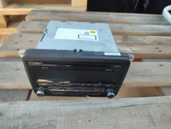 Käytetty OEM 1K0035186AN CD-radio VW Passat B7