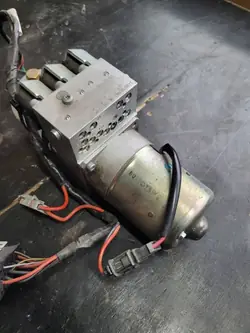 Pompe d'ouverture toit Audi A5 8T OEM DAI1111068