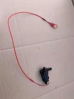 VW Skoda Audi Kraftstoffklappenaktuator OEM 4m0862153B