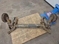 OEM 965438228 Taka-akselin jousituspalkki Citroen Berlingo