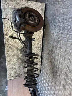 Amortizzatore destro Peugeot 208 1.6 Blue HDI