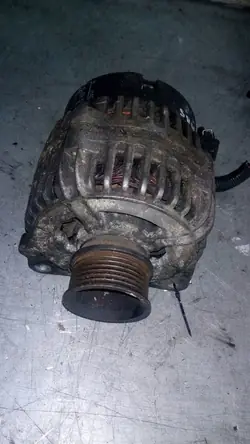 Vaihtovirtageneraattori Audi A4 B5 1.9 TDI 150A OEM 021903025C