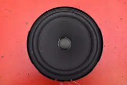Altifalante dianteiro direito OEM A2468200102 Mercedes CLA