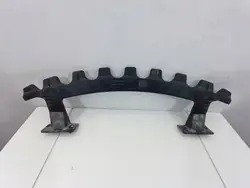 Etupuskuri vahvistus Tesla S